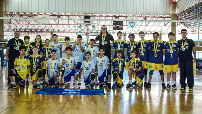 Sub-13-Podio-Masc.-SESI-e-Pezao-06-06-Copia-1.jpg